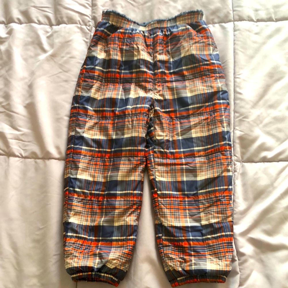 Adorable & comfortable boys Patagonia snow pants